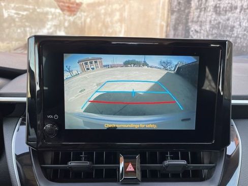 Used 2024 Toyota Corolla LE image 24