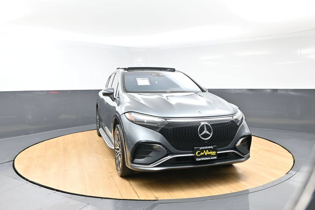 Used 2023 Mercedes-Benz EQS 580 4MATIC SUV image 5