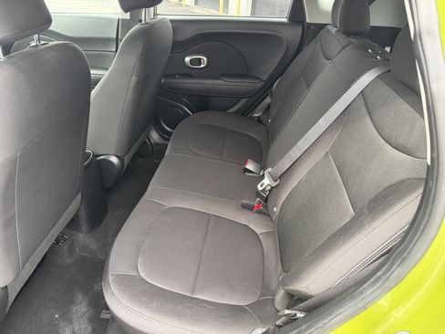 Used 2018 Kia Soul FWD image 14