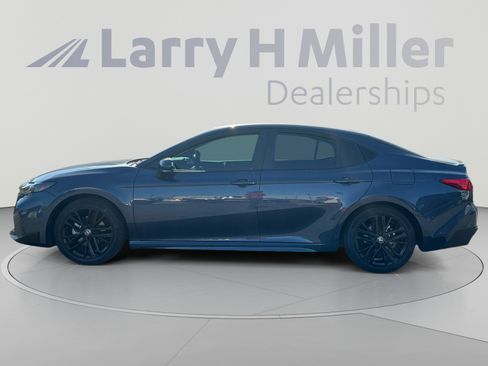 Used 2026 Toyota Camry SE w/ Multimedia Upgrade Package FWD image 2