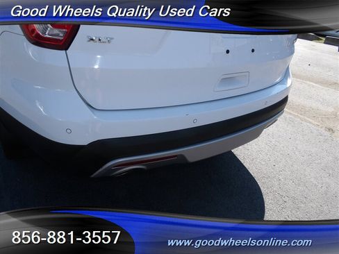 Used 2017 Ford Explorer XLT image 12