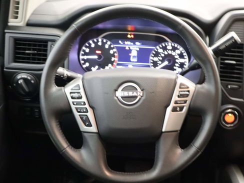 Used 2024 Nissan Titan SV w/ SV Convenience Package image 13