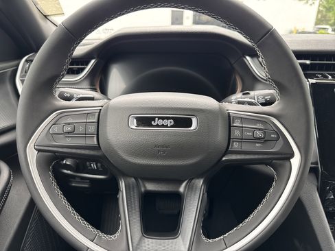 New 2025 Jeep Grand Cherokee L Laredo w/ Trailer Tow Package image 14