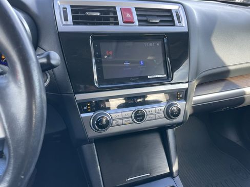 Used 2016 Subaru Legacy 2.5i Limited image 10