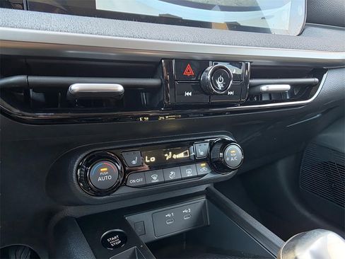 New 2026 Nissan Kicks SV image 24