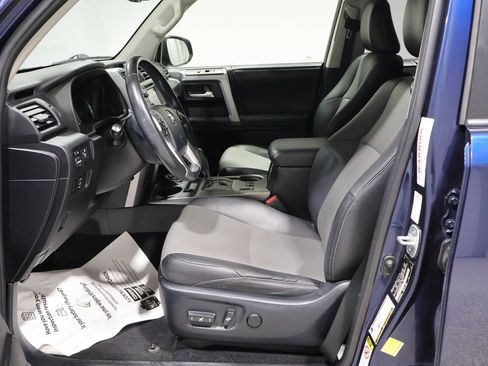 Used 2014 Toyota 4Runner SR5 Premium AWD/4WD image 10