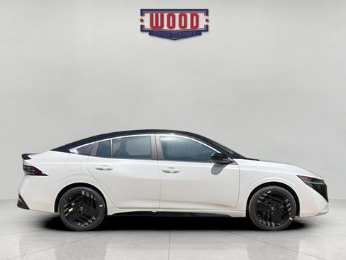 New 2026 Nissan Sentra SR w/ SR Premium Package FWD image 2