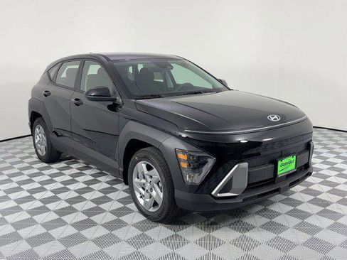 New 2026 Hyundai Kona SE image 7
