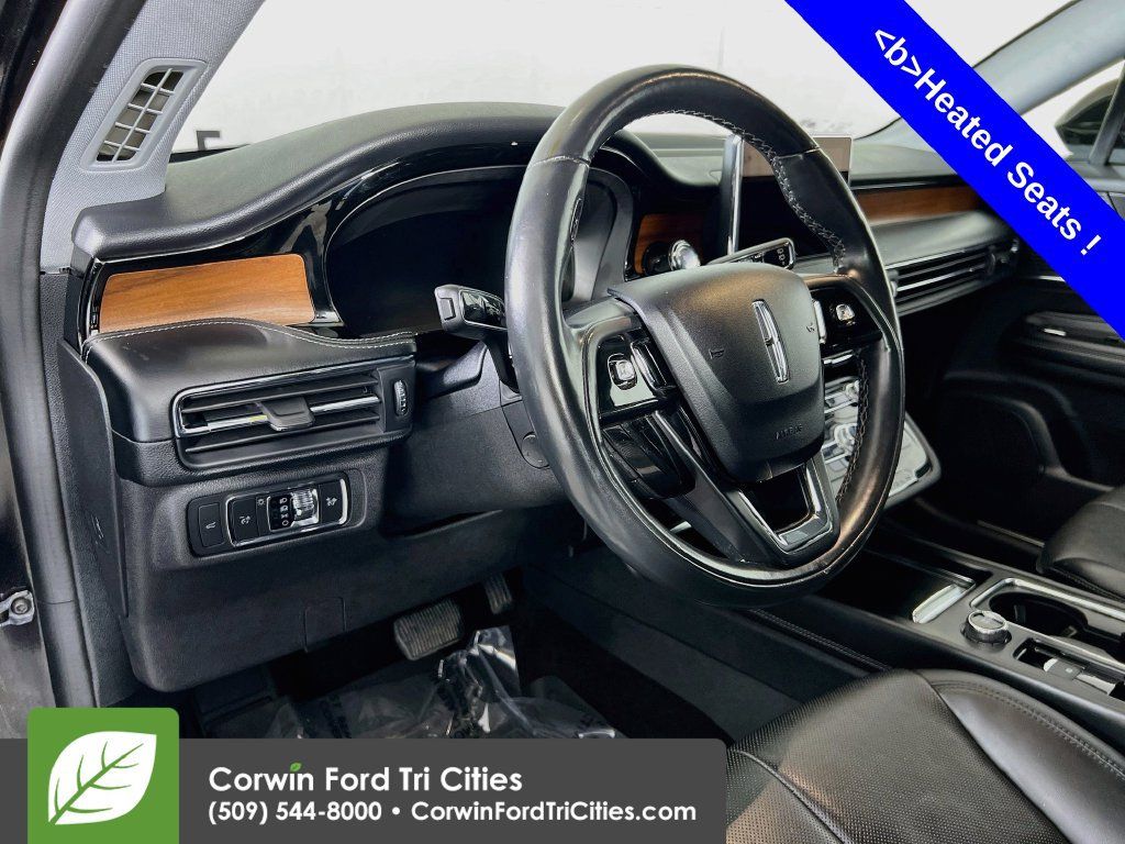 Used 2022 Lincoln Corsair Reserve w/ Equipment Group 201A AWD/4WD image 3