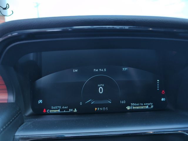 Used 2023 Lincoln Nautilus Reserve AWD/4WD image 17