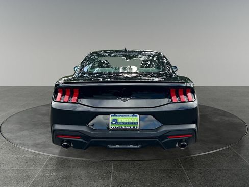 Used 2025 Ford Mustang Premium RWD image 8