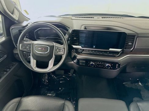 Used 2025 GMC Sierra 1500 SLT AWD/4WD image 17