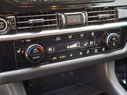 Certified 2023 Nissan Pathfinder SL AWD/4WD image 17
