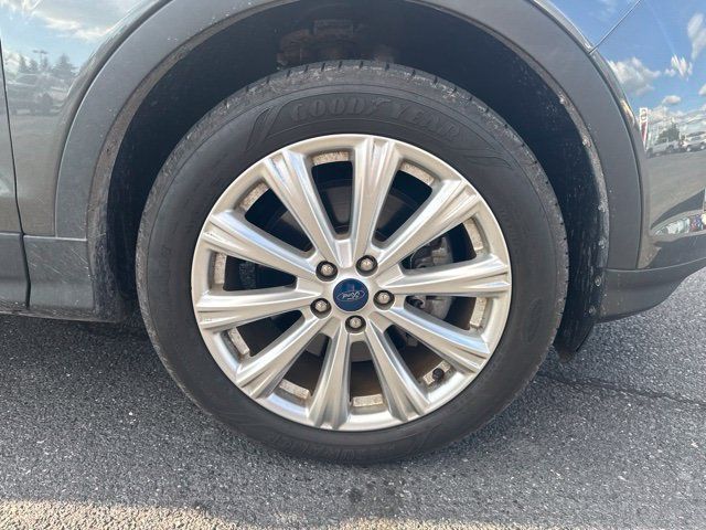 Used 2019 Ford Escape SEL AWD/4WD image 9