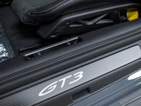 Used 2026 Porsche 911 GT3 image 15