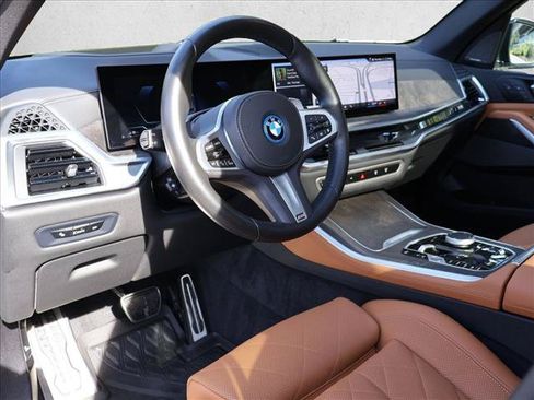 Used 2024 BMW X5 xDrive50e w/ M Sport Package AWD/4WD image 14
