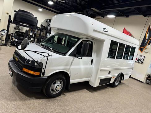 Used 2019 Chevrolet Express 3500 w/ School Bus Package image 13