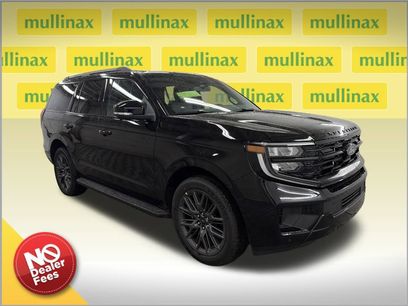 New 2026 Ford Expedition Platinum w/ Stealth Appearance Package