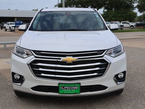Used 2021 Chevrolet Traverse High Country FWD image 3