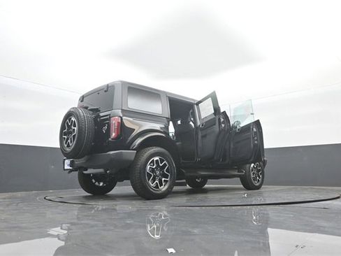 New 2025 Ford Bronco Outer Banks image 35