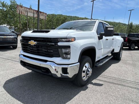 New 2026 Chevrolet Silverado 3500 W/T AWD/4WD image 7