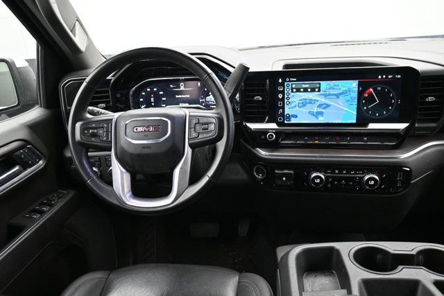 Used 2025 GMC Sierra 1500 SLT AWD/4WD image 7