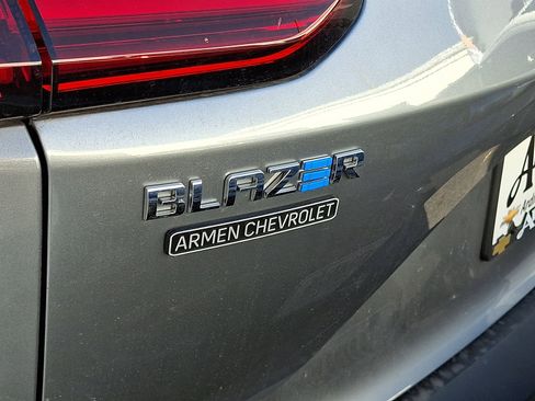 New 2026 Chevrolet Blazer EV LT image 6