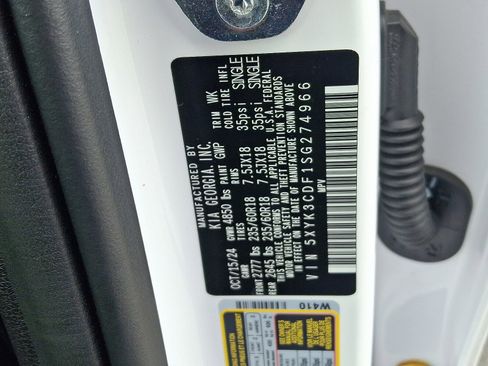 Used 2025 Kia Sportage EX image 27