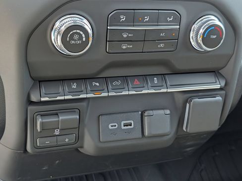 New 2026 GMC Sierra 2500 Pro w/ 1SA Pro Safety Plus Package AWD/4WD image 19