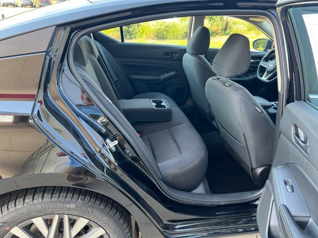 Used 2025 Nissan Altima 2.5 SV FWD image 29