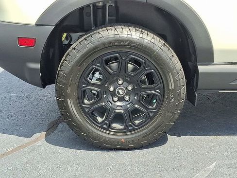 New 2025 Ford Bronco Sport Badlands w/ Badlands Tech Package AWD/4WD image 8