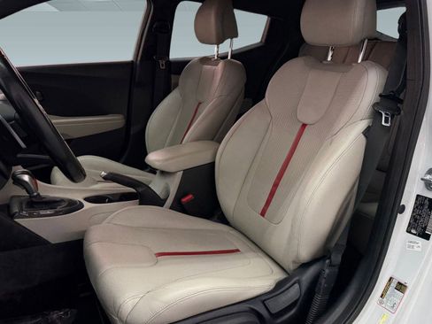 Used 2019 Hyundai Veloster Turbo Ultimate image 5