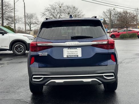 Certified 2023 Kia Seltos EX image 4