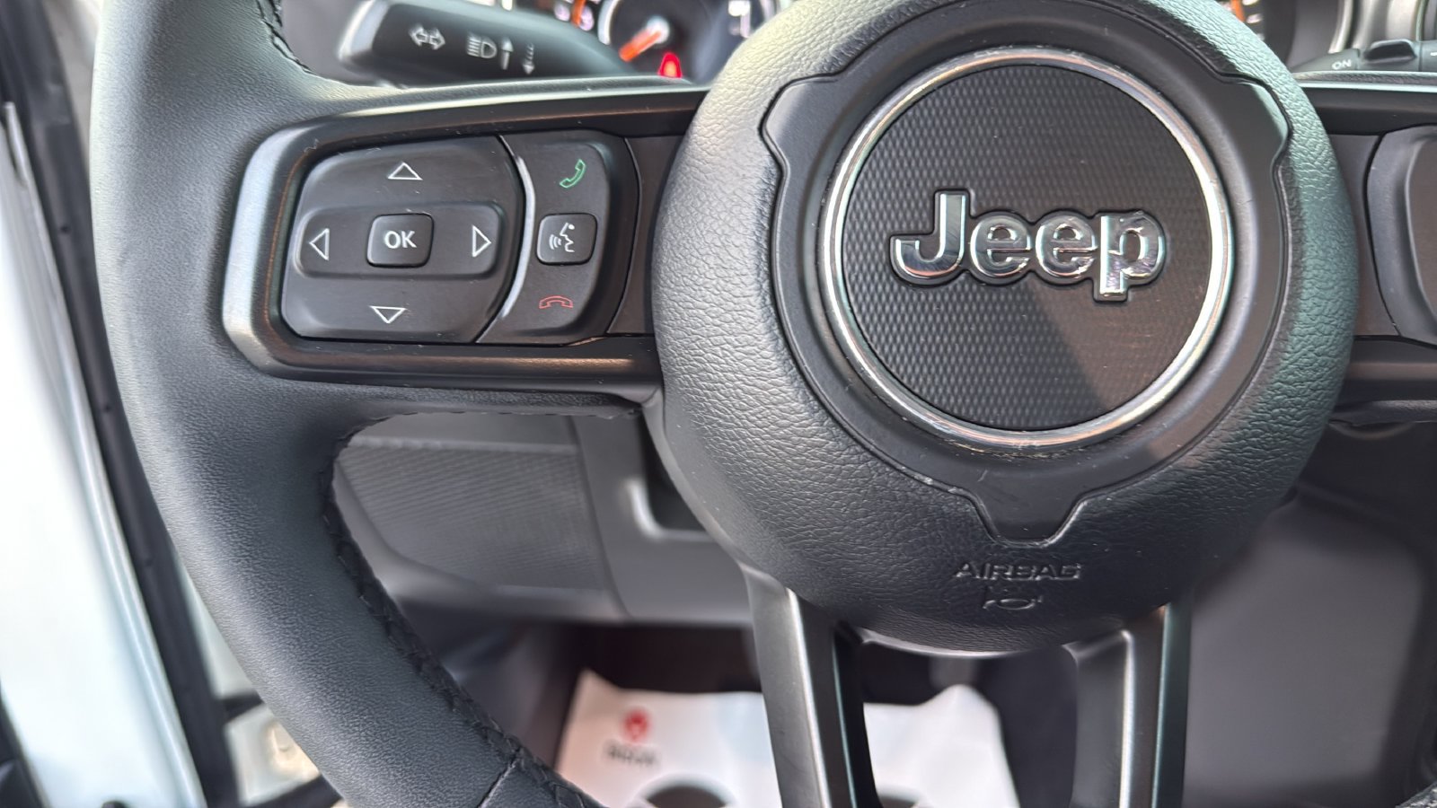 Used 2023 Jeep Wrangler Sport AWD/4WD image 16