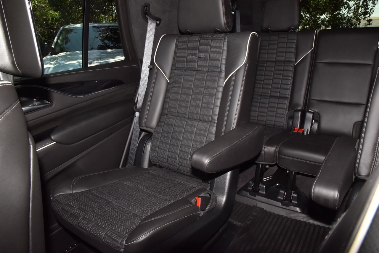Used 2023 Cadillac Escalade V w/ LPO, ONYX Package AWD/4WD image 21