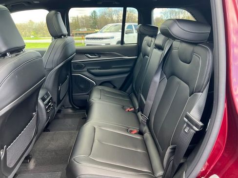 New 2026 Jeep Grand Cherokee Limited AWD/4WD image 4
