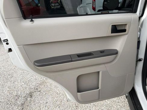 Used 2012 Ford Escape XLS image 35
