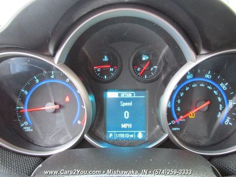 Used 2016 Chevrolet Cruze LT FWD image 17