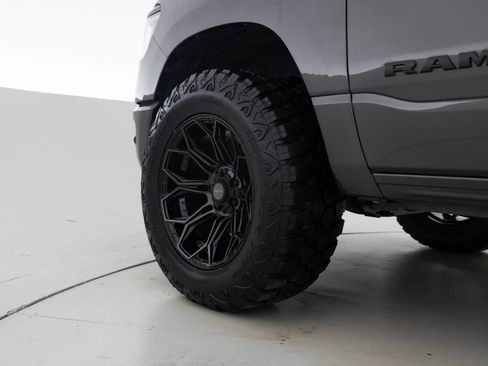 Used 2020 RAM 1500 Big Horn AWD/4WD image 17