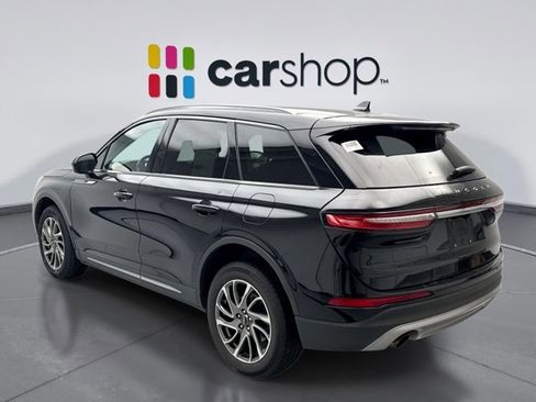 Used 2021 Lincoln Corsair FWD w/ Rear Removable Package Tray image 3