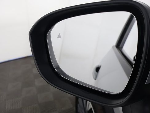 Used 2023 Nissan Rogue SV AWD/4WD image 31