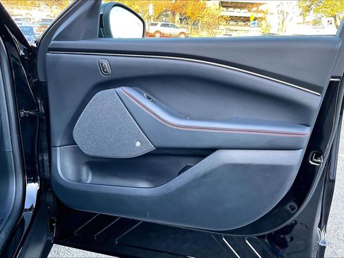 Used 2025 Ford Mustang Mach-E Premium w/ Sport Appearance Package image 22