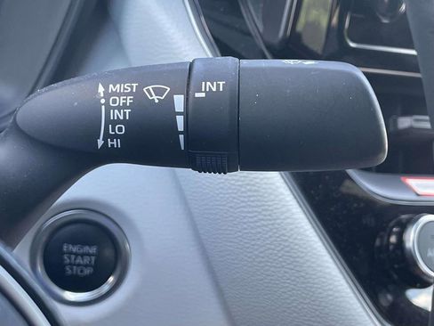 Used 2025 Toyota Corolla SE FWD image 30