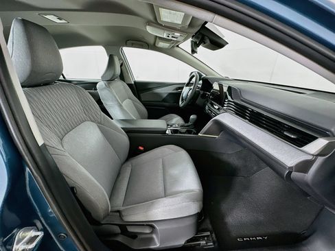 Used 2026 Toyota Camry LE FWD image 30