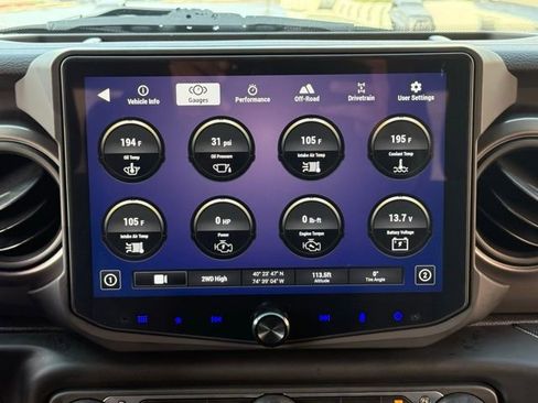 Used 2023 Jeep Wrangler Willys image 39