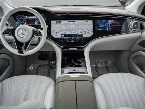 Used 2023 Mercedes-Benz EQS 580 4MATIC SUV image 17