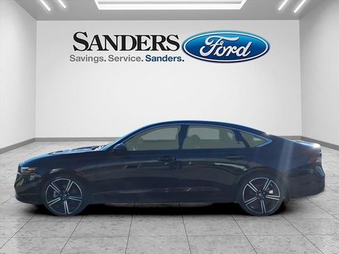 Used 2024 Honda Accord Sport image 5