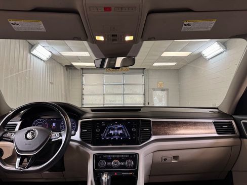 Used 2019 Volkswagen Atlas SEL Premium AWD/4WD image 28