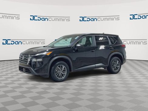 Used 2024 Nissan Rogue S FWD image 4