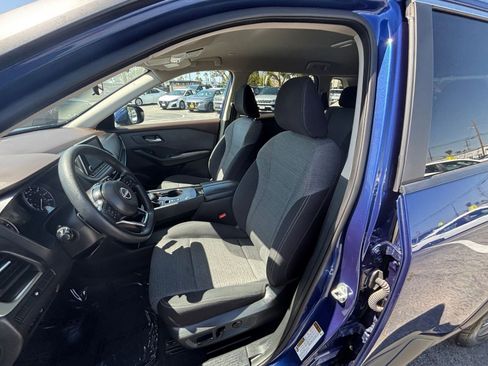 Used 2023 Nissan Rogue SV FWD image 37